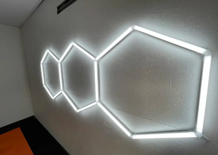 Set led 3 esagoni (lungo) - immagine 3